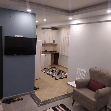 Isik Apartlari Nazli דירה